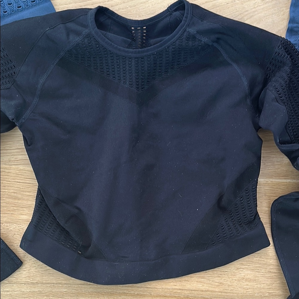 NUX 3 Cropped knit athletic top sweaters - Picture 5 of 6